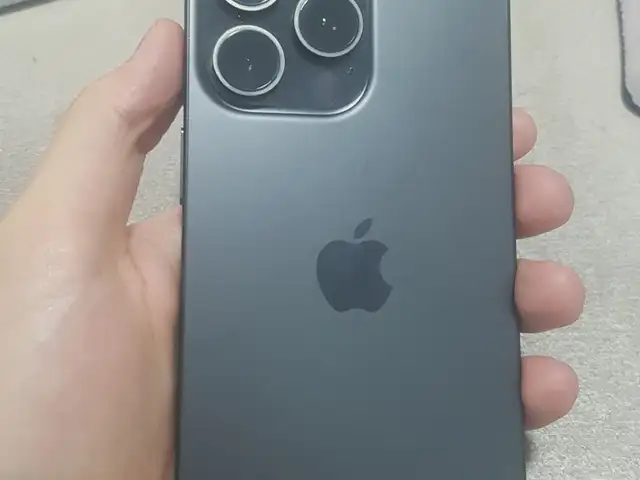 Apple iPhone 15 Pro Max, 256 gb, Black Titanium, Бохтар (Курган-Тюбе)
