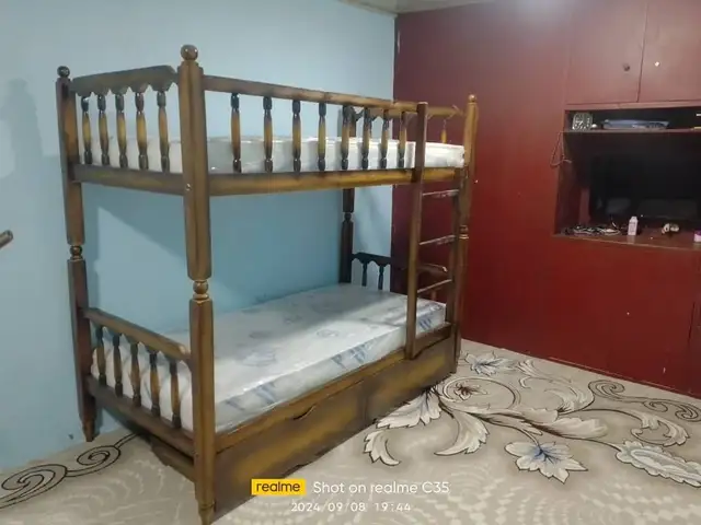 Двухъярусная кровать, Душанбе
