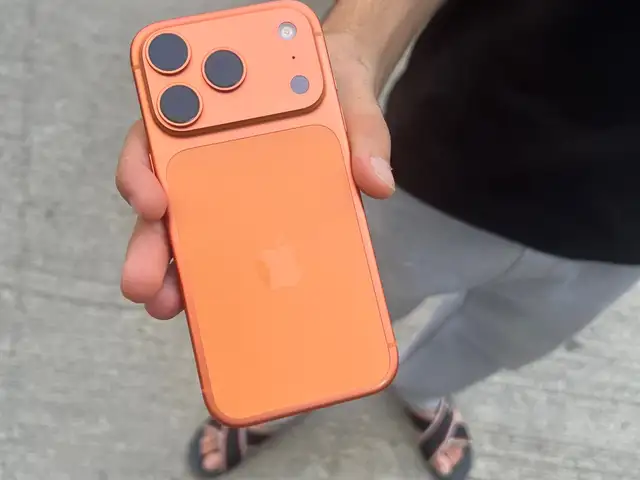 Apple iPhone 17 Pro Max, 256 gb, Cosmic Orange, Душанбе