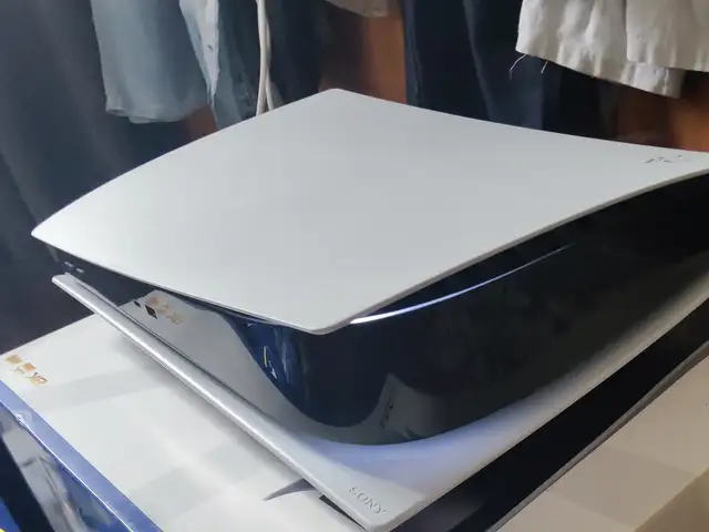 Игровая приставка Ps5 с подпиской, Худжанд