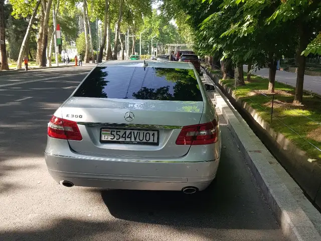 Mercedes-Benz E class, 2011, Душанбе - 6