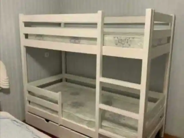 Двухъярусная кровать, Душанбе