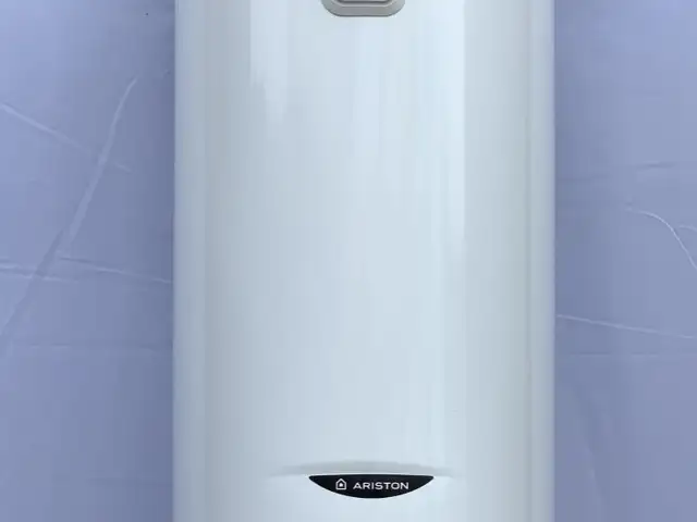 Водонагреватель Ariston 100л., Душанбе