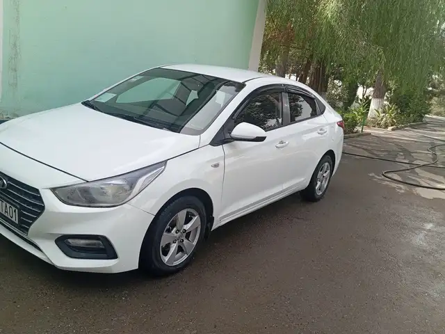 Hyundai Accent