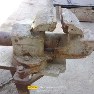 Тиски, Бустон (Чкаловск)