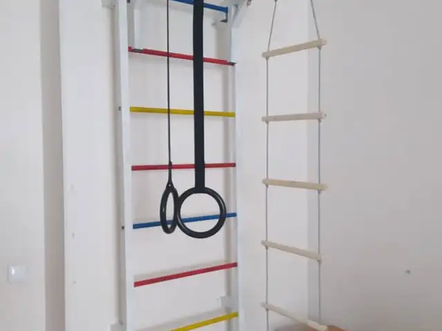 Шведская стенка, Душанбе