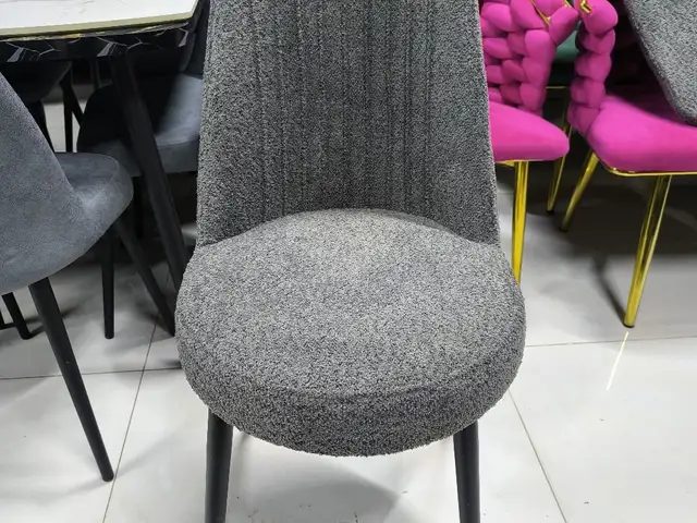 Стулья, Душанбе