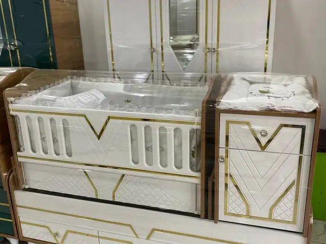 Колыбель со шкафом, Душанбе
