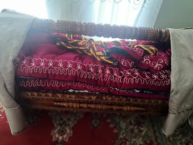 Гахвора, Душанбе