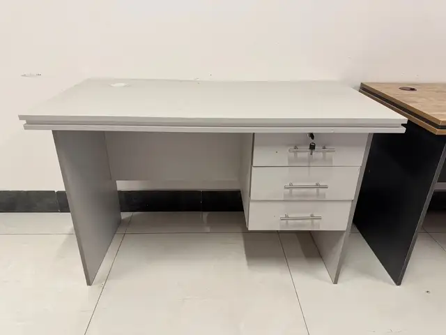 Стол, Душанбе
