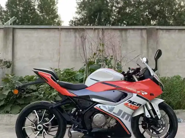 Мотоцикл Qjmoto, Душанбе