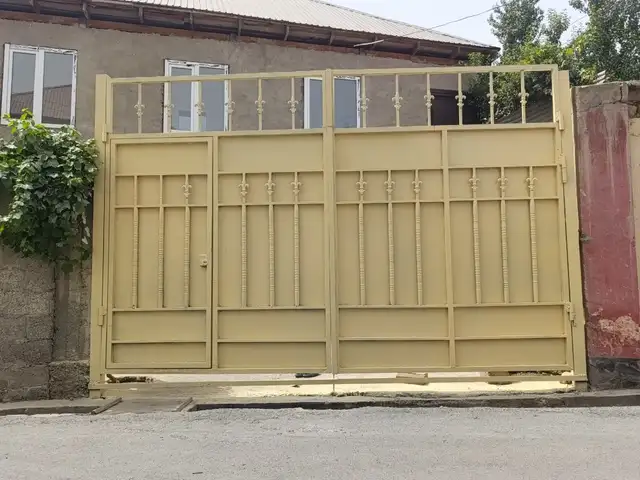 Дарвоза, Душанбе