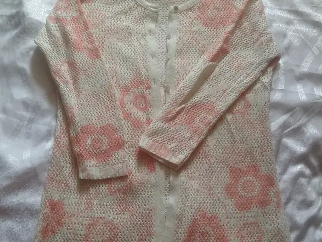 Легкий джемпер, Хуҷанд