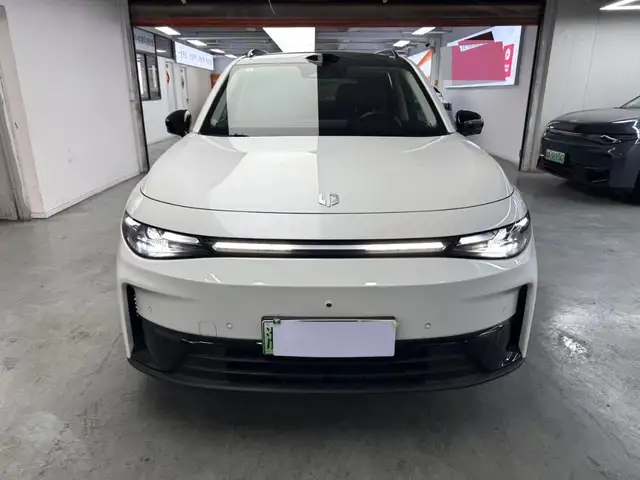 Leapmotor C16