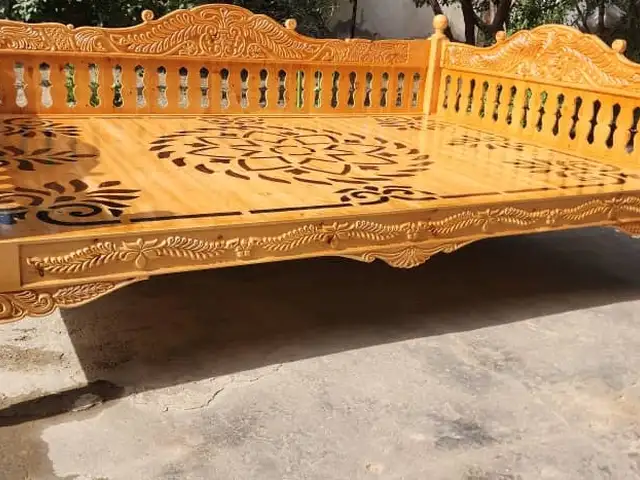 Тапчан, Истаравшан
