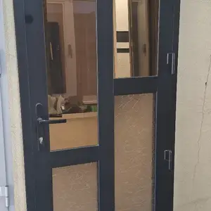 Дверь, Душанбе