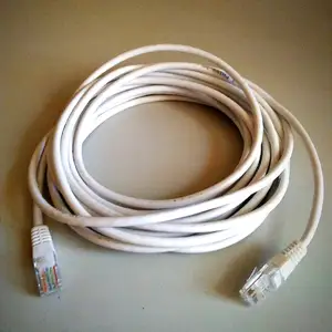 Кабели интернетӣ LAN/Ethernet бо 2 коннектори RJ-45., Душанбе