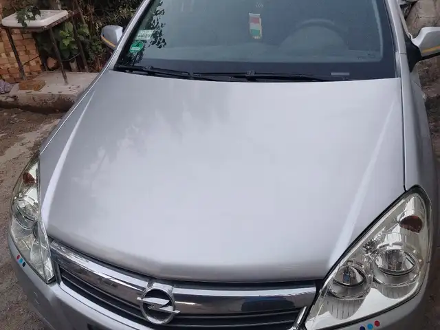 Opel Astra H