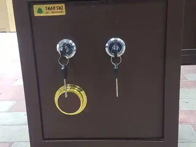 Сейф, Душанбе