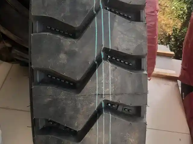 Шины 12.00 R20 OVATION, Душанбе