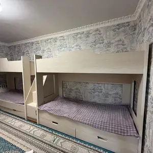 Двухъярусные кровати, Душанбе