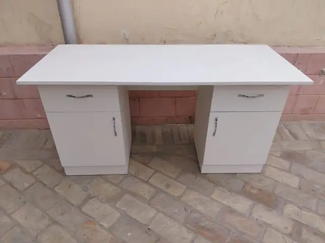 Стол, Хуҷанд