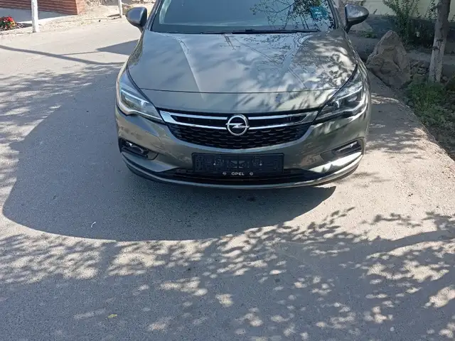 Opel Astra K
