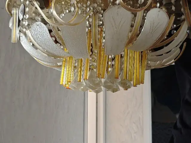 Люстра, Душанбе