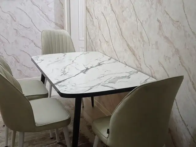 Стол и стулья, Душанбе