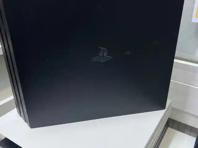 Игровая приставка Sony PlayStation 4 pro 1TB, Худжанд