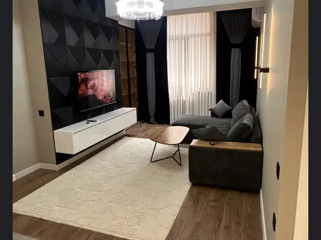 2-комн. квартира, 6 этаж, 60м², дар бари гостницаи хилтон, Душанбе