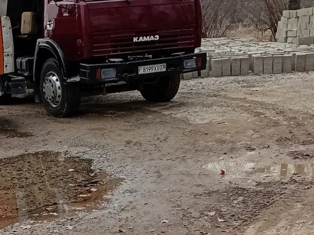 Самосвал Камаз евро2, 2002, Душанбе
