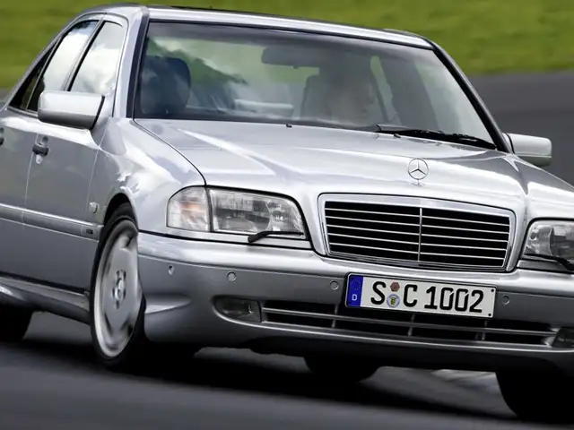 Обвес AMG от Mercedes-Benz w202, Худжанд