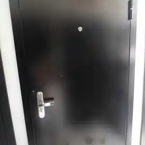 Железная дверь, Душанбе