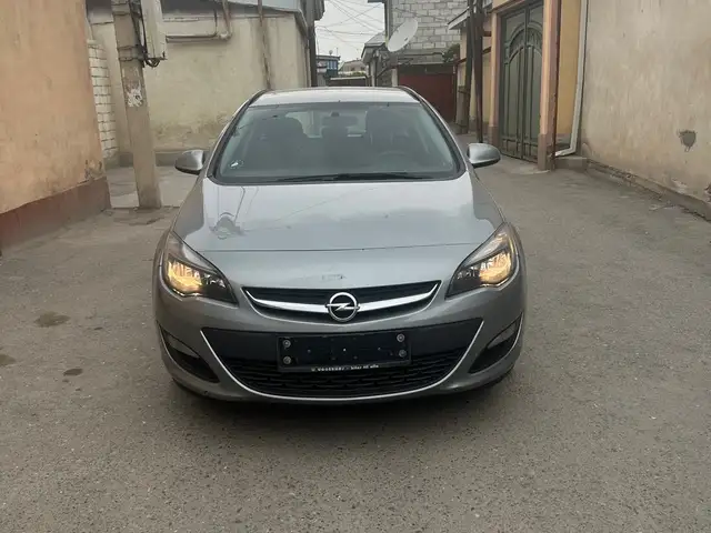 Opel Astra J