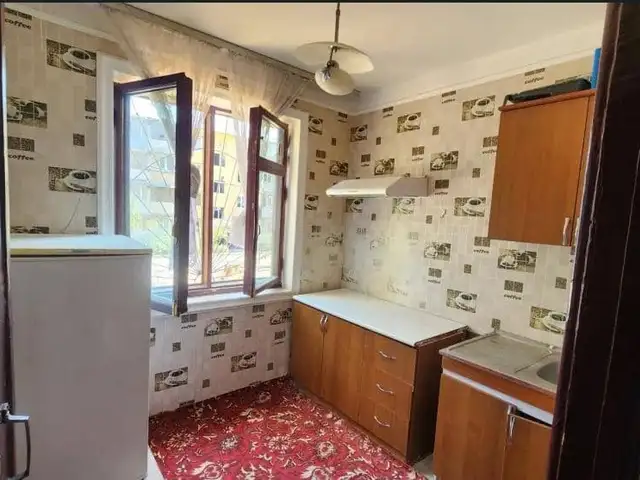 2-комн. квартира, 1 этаж, 45м², 32 мкр, Худжанд