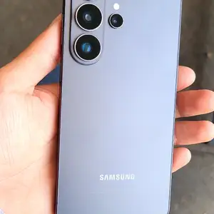 Samsung Galaxy S26 Ultra, Душанбе