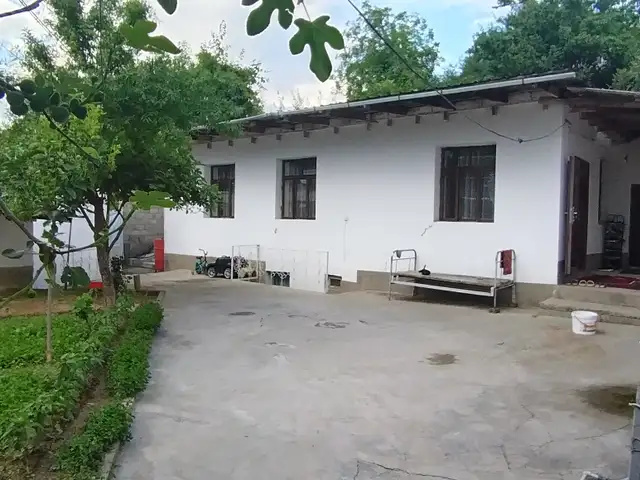 1 этажн. 5-комн. дом, 5 соток, И Сомони, Душанбе