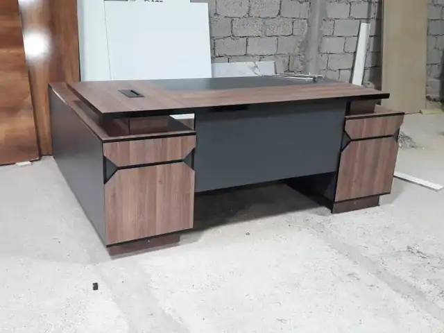 Руководительский стол, Душанбе
