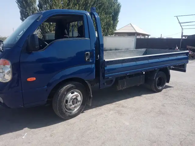 Бортовой автомобиль Kia Bongo, 2011, Худжанд