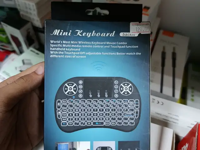 Беспроводная мини клавиатура Mini Keyboard Backlit с тачпадом, Душанбе