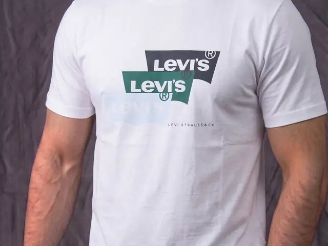 Футболка Levi's, Душанбе
