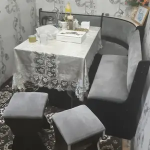 Уголок со столом и 2 стульями, Худжанд