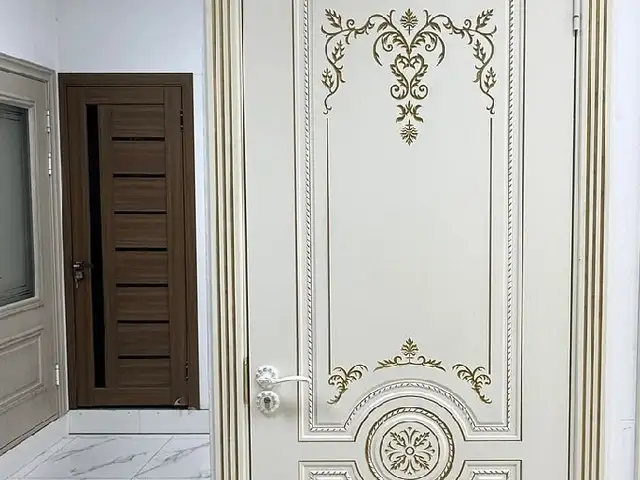 Дверь, Душанбе