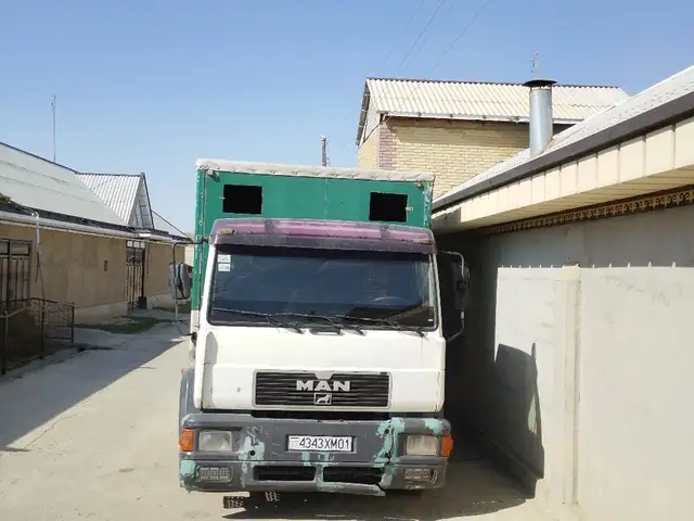 Бортовой грузовик Mercedes Benz Atego, 2004, Деваштич (Ганчи)