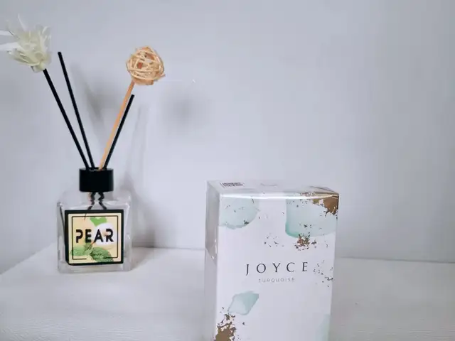 Женская туалетная вода Joyce Turquoise, Душанбе