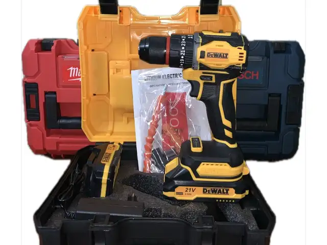 Шуруповерт DeWALT безщеточный, Худжанд