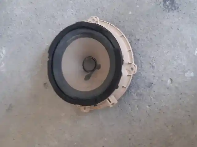 Колонка от Hyundai Аванте, Худжанд