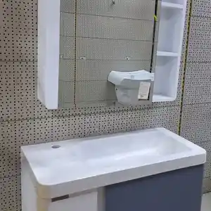 Раковина с шкафом и зеркалоv, Душанбе