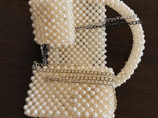 Сумка из бисера, Душанбе